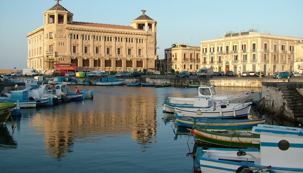 The entrance to Ortigia | Sublime Syracuse