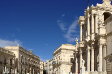 Syracuse’s harmonious streetscape | Sicilian Civilisations Syracuse’s harmonious streetscape | Sicilian Civilisations