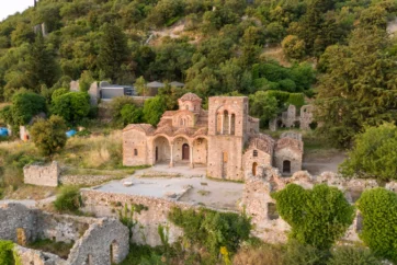 Ruins of old town in Mystras | Cradle of Greece Ruins of old town in Mystras | Cradle of Greece