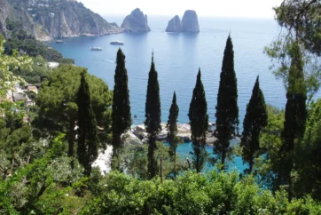 The beautiful Bay of Naples | New Vesuvian Discoveries The beautiful Bay of Naples | New Vesuvian Discoveries