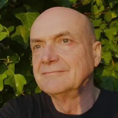 Dr Sandy MacGillivray Dr Sandy MacGillivray