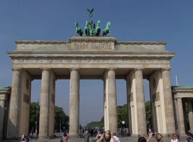 Brandenburg Gate | Berlin: Irresistibly Intriguing Brandenburg Gate | Berlin: Irresistibly Intriguing