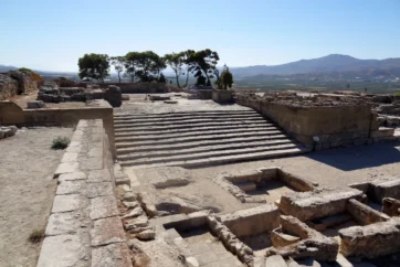 The Minoan palace at Phaistos | Minoan Crete and Santorini The Minoan palace at Phaistos | Minoan Crete and Santorini