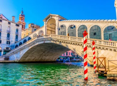 The Rialto Bridge | The Real Venice: From Doges to Docks The Rialto Bridge | The Real Venice: From Doges to Docks