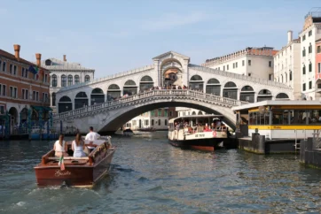 The Rialto Bridge | The Real Venice: From Doges to Docks Rialto Bridge | The Real Venice: From Doges to Docks