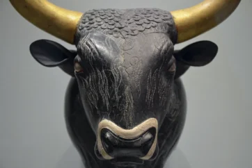 Bull's Head Rhyton from Minoan Knossos. Carved in steatite with gilded wood horns | Minoan Crete and Santorini Bull's Head Rhyton from Minoan Knossos. Carved in steatite with gilded wood horns | Minoan Crete and Santorini