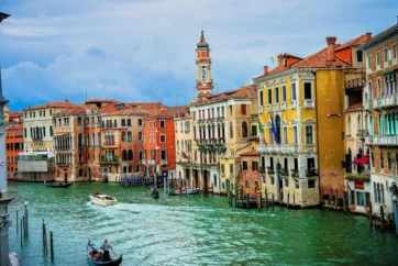 Canal-front houses | The Real Venice: From Doges to Docks Canal-front houses | The Real Venice: From Doges to Docks