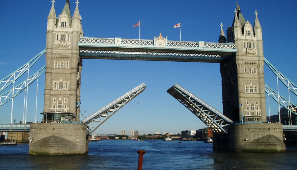 Tower Bridge | 1066 & All That